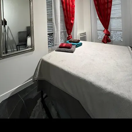 Apartment Paris - La Defense *